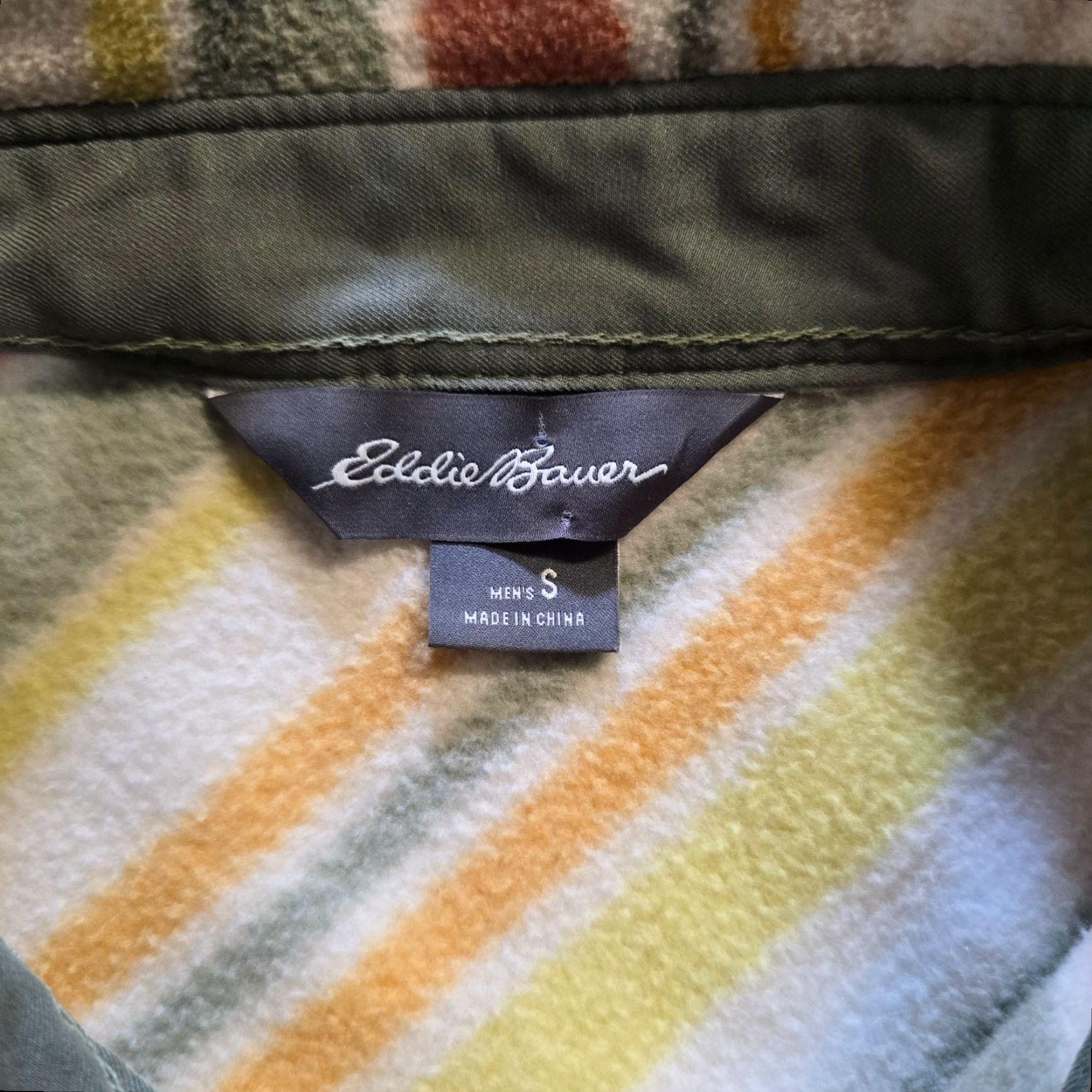 Eddie Bauer Eddie Bauer Shirt Mens Small Green Striped Fleece Button Western Casual Size US S / EU 44-46 / 1 - 5 Thumbnail