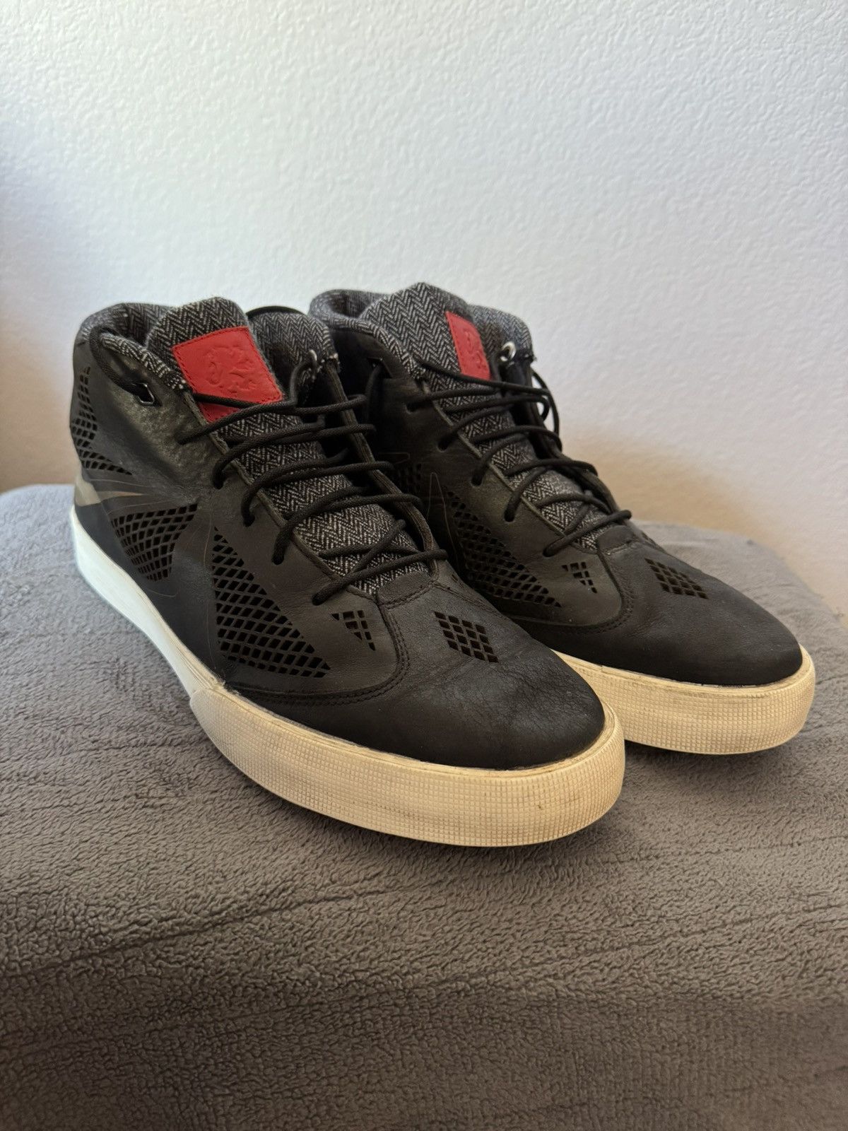 Nike Nike LeBron 10 NSW Lifestyle Size US 11.5 / EU 44-45 - 3 Thumbnail