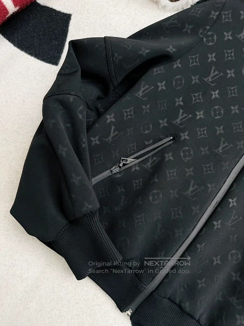 Louis Vuitton Louis Vuitton Black long-sleeve zip-up jacket with full-pr Size XS / US 0-2 / IT 36-38 - 3 Thumbnail