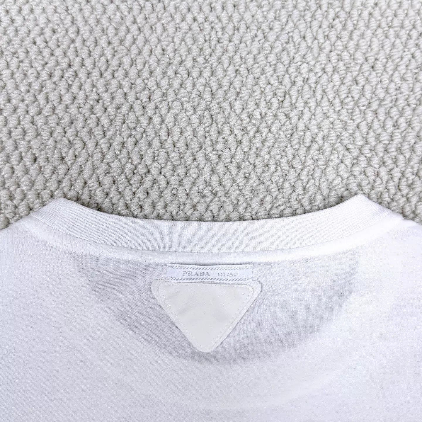 Prada Prada White Back Embossed Tri Logo Short Unisex XL Size XL / US 12-14 / IT 48-50 - 4 Thumbnail