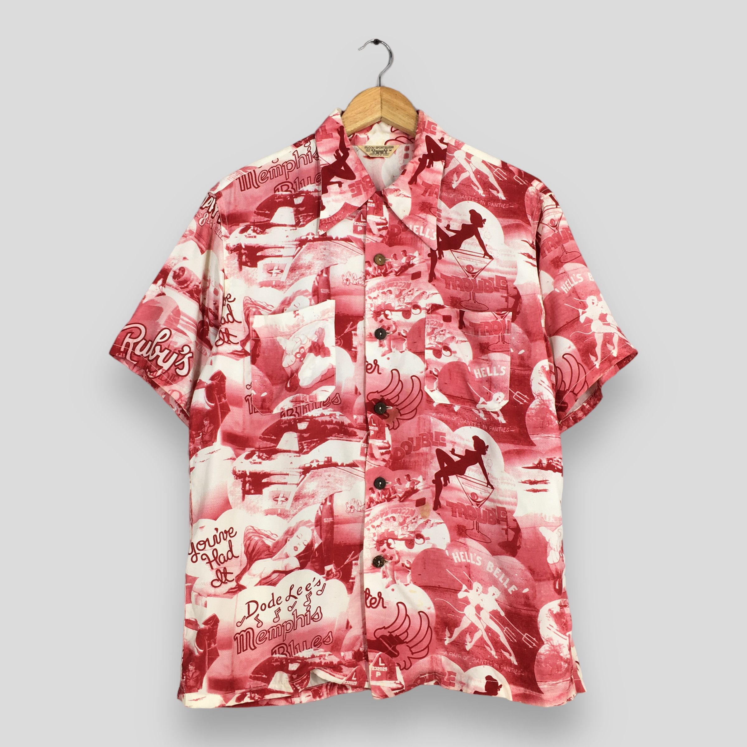 image of Aloha Wear x Hawaiian Shirt Vintage Real Mccoys Japan Hawaii Rayon Shirt Medium in Red, Men's