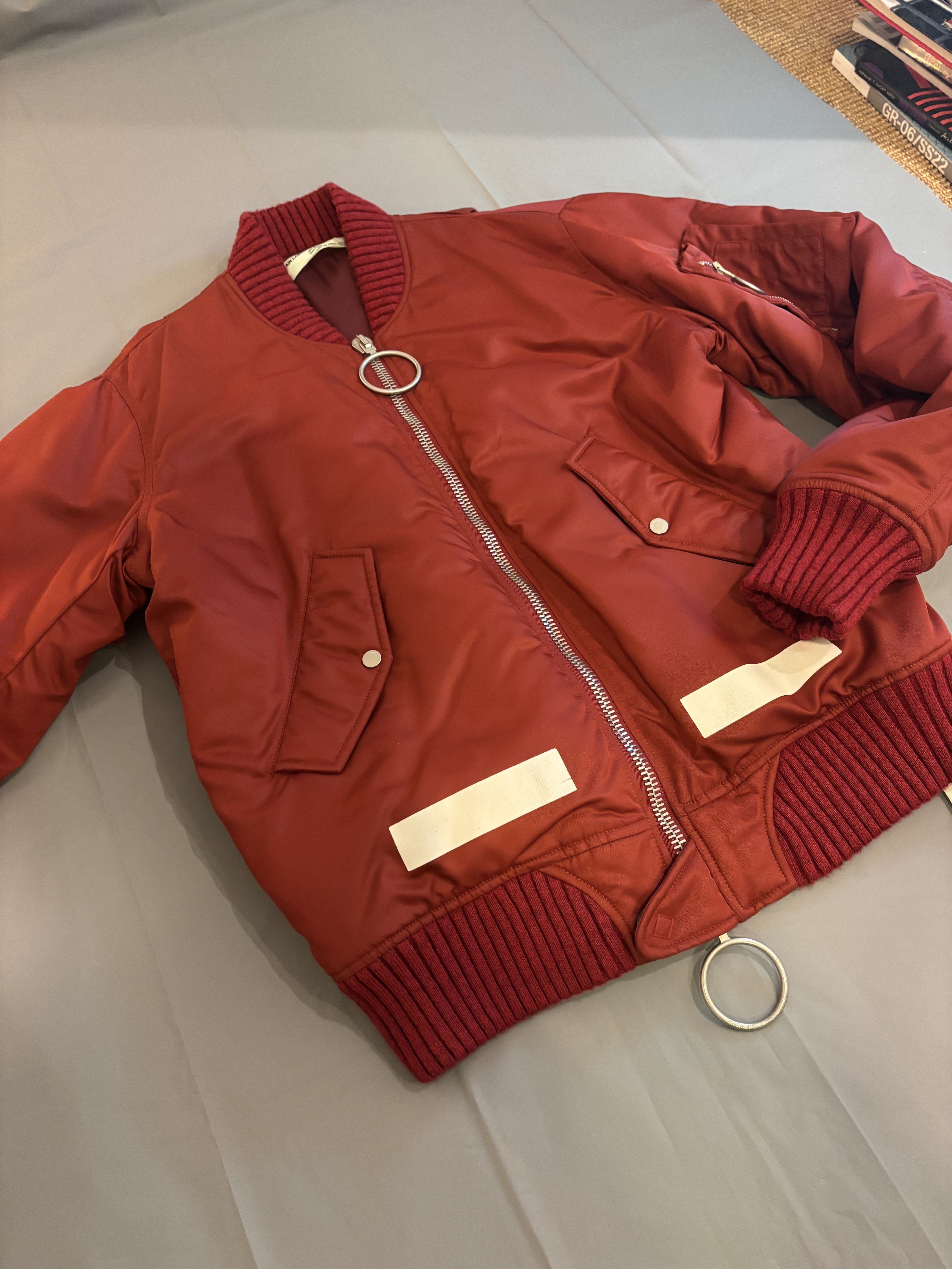 Off-White Veste bombers en nylon bordeaux Off-White en tbe Size US L / EU 52-54 / 3 - 5 Thumbnail