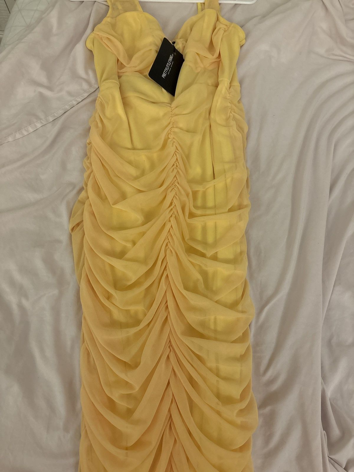 PrettyLittleThing Yellow dress Size M / US 6-8 / IT 42-44 - 1 Thumbnail