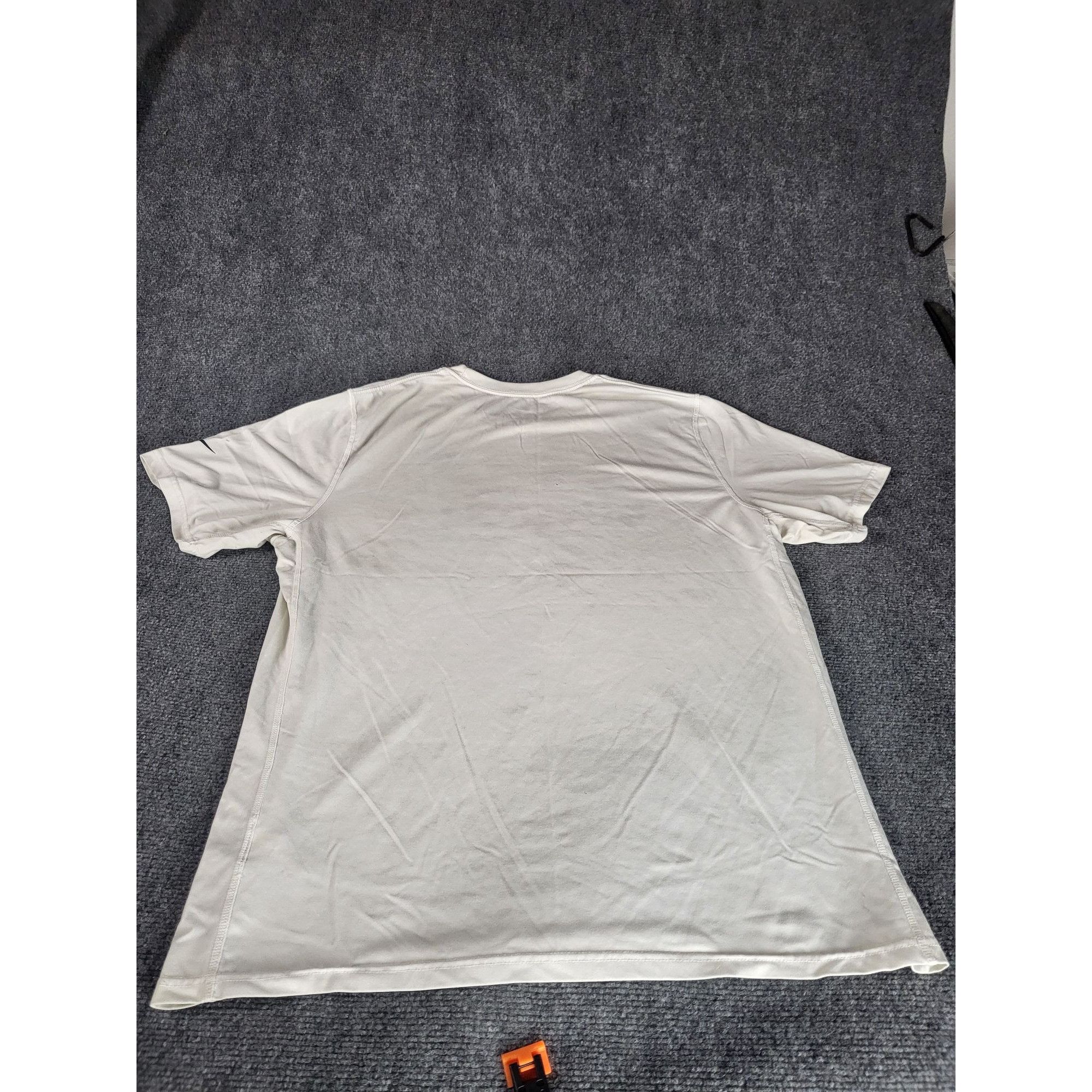 Nike Nike Dri Fit Dallas Cowboys Big Logo NFL T-shirt White Mens Size US L / EU 52-54 / 3 - 8 Thumbnail