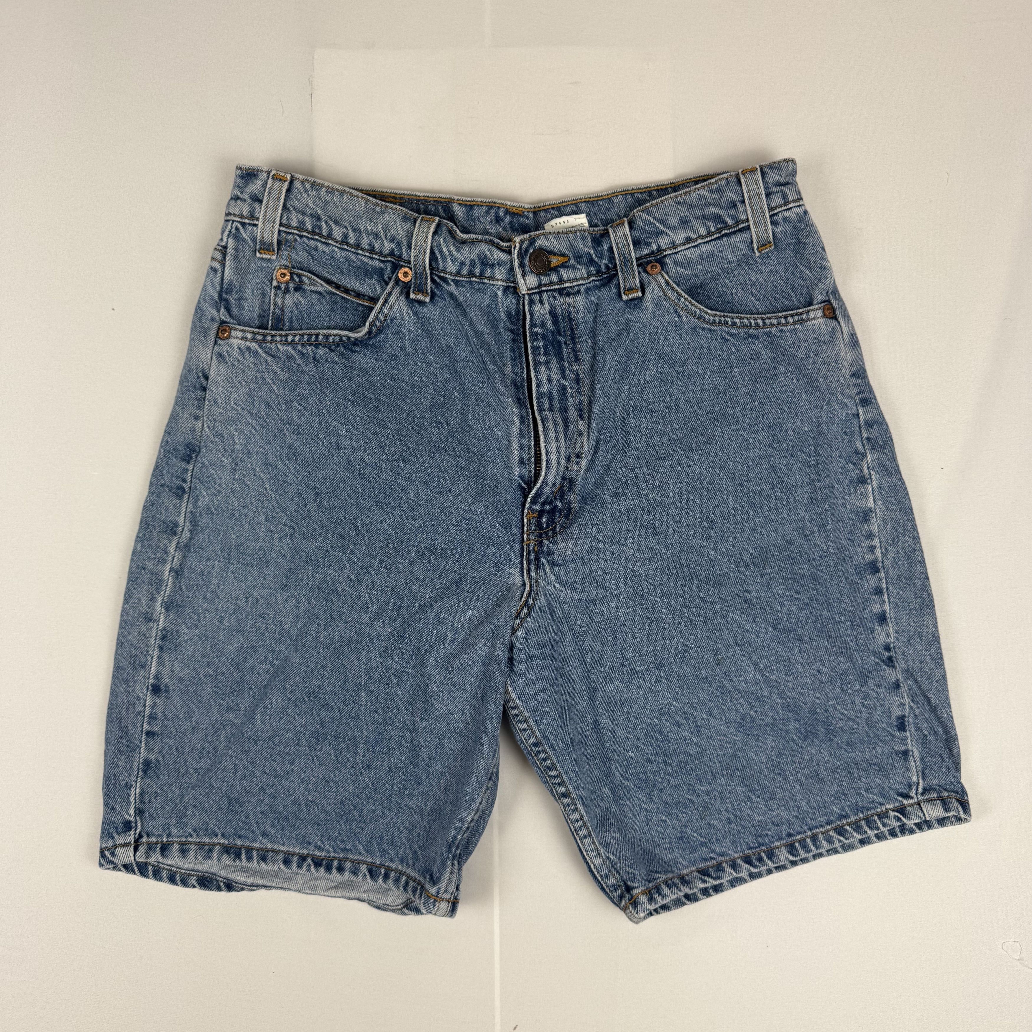 Levi's Vintage Levi's 550 Denim Shorts Medium Wash 34 Size US 34 / EU 50 - 2 Thumbnail