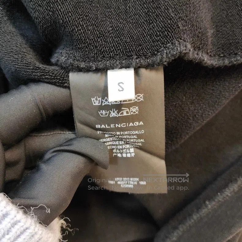 Balenciaga Balenciaga Black Sweatshirt S. Size US S / EU 44-46 / 1 - 4 Thumbnail