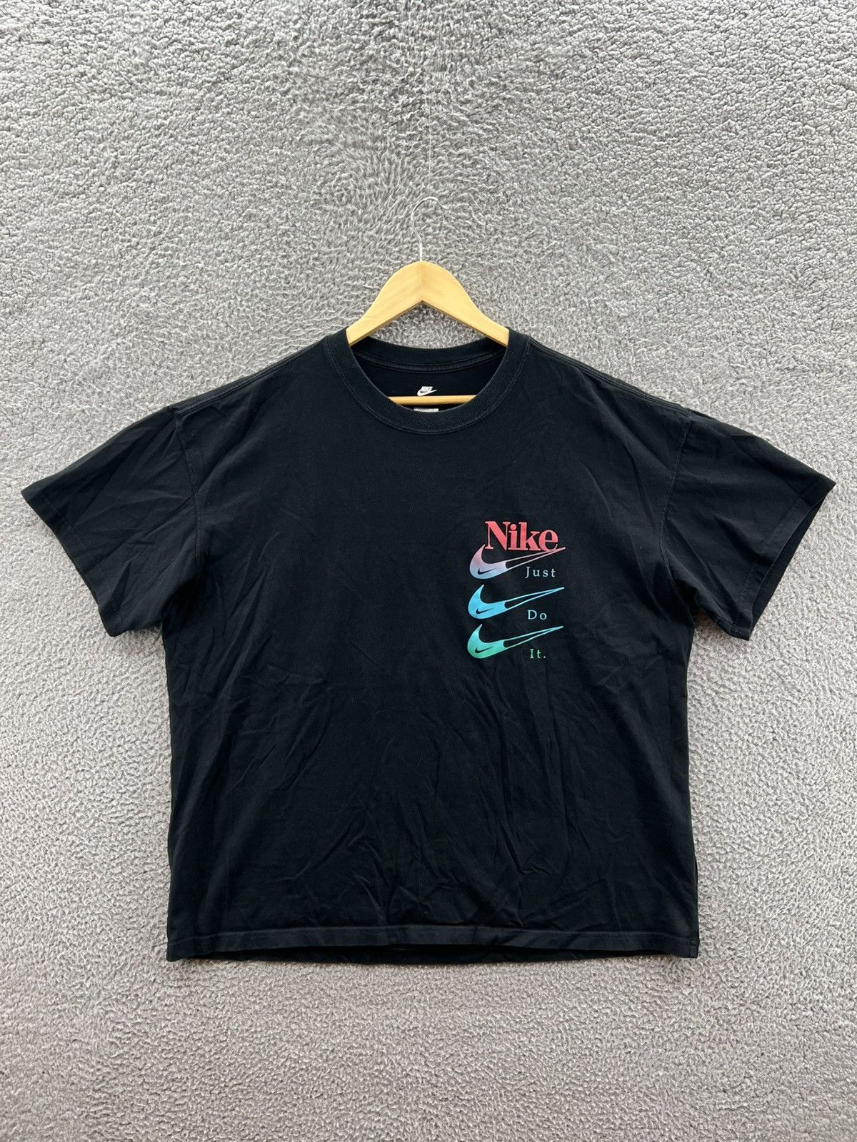 Nike The Nike Tee Pursuit Of The Dream Max 90 T-Shirt DM2207-010 Size US XL / EU 56 / 4 - 1 Thumbnail
