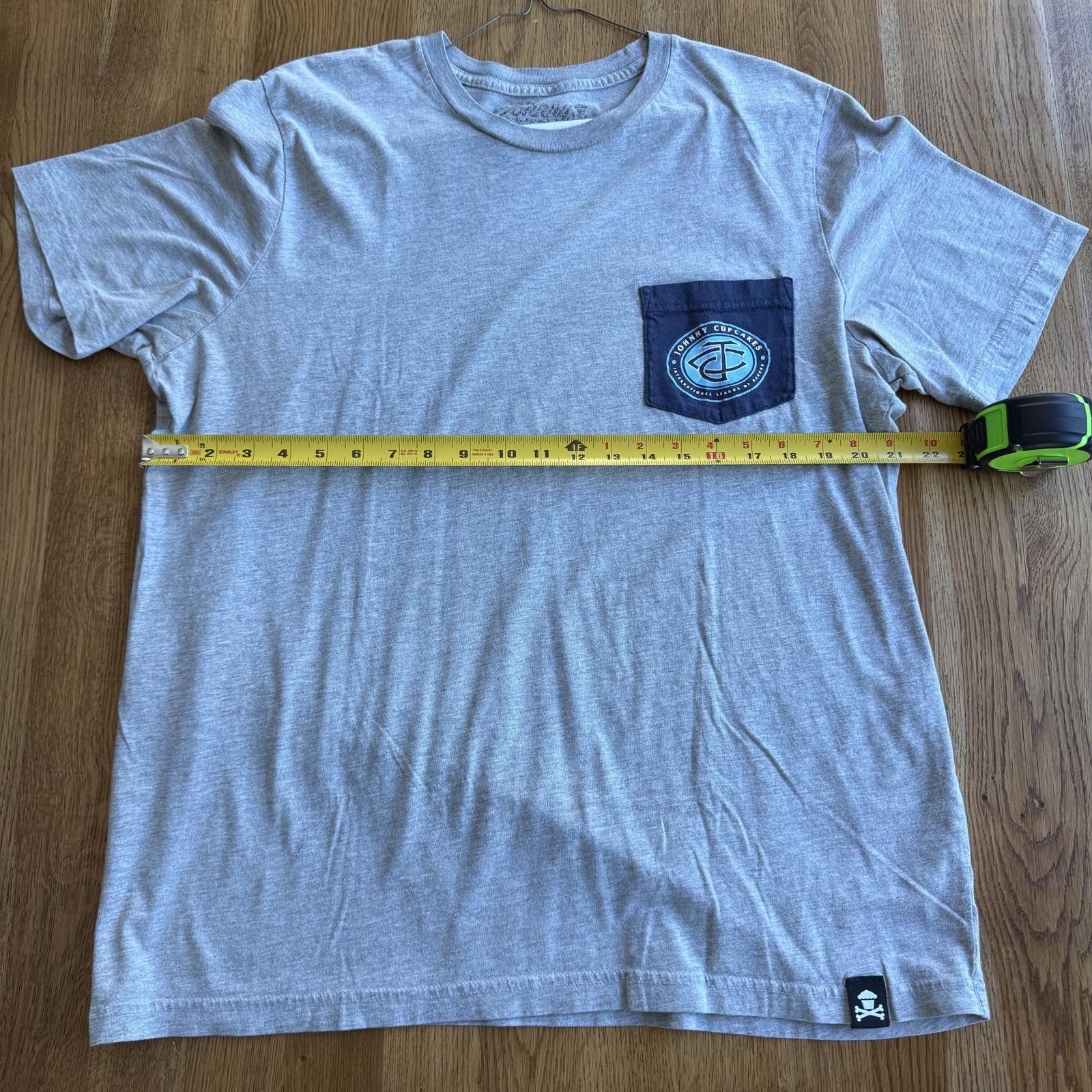 Johnny Cupcakes Johnny Cupcakes Crest Pocket T-Shirt Size XL Size XL / US 12-14 / IT 48-50 - 2 Thumbnail