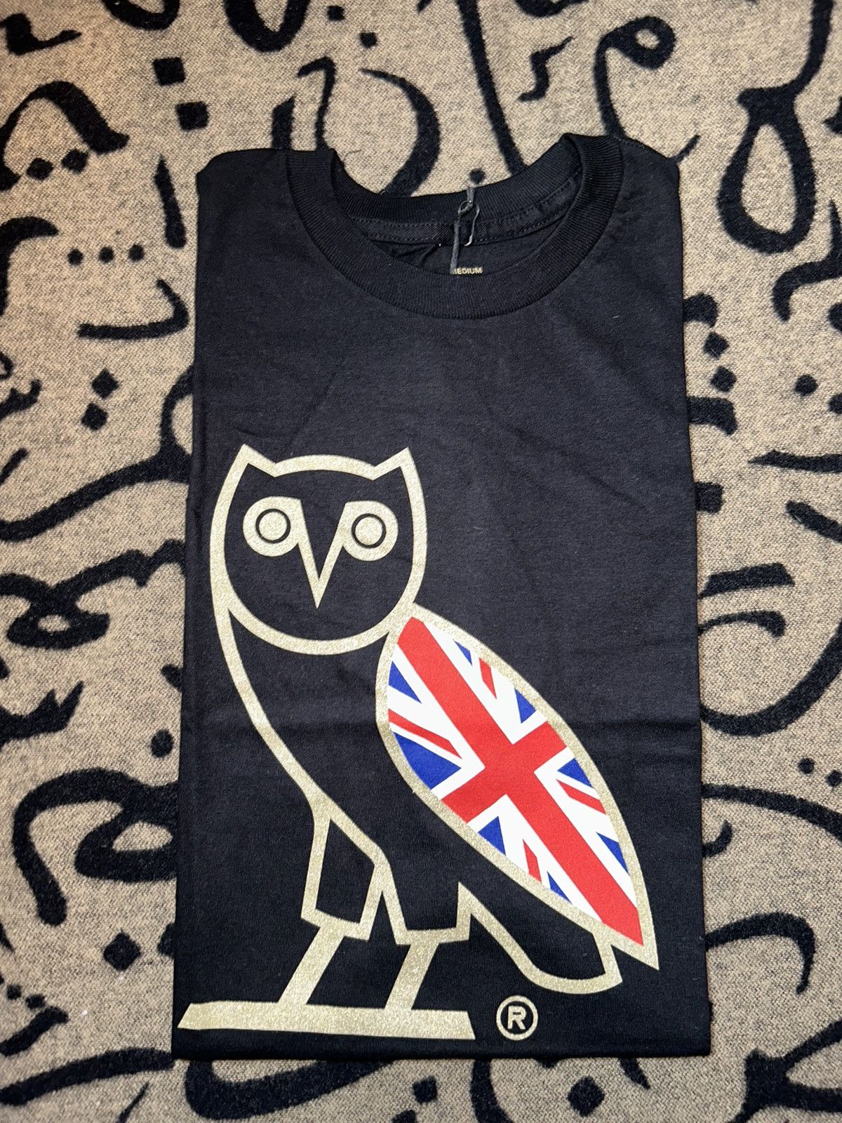 October's Very Own 2017 London Store Opening Union Jack Tshirt Size US M / EU 48-50 / 2 - 1 Thumbnail