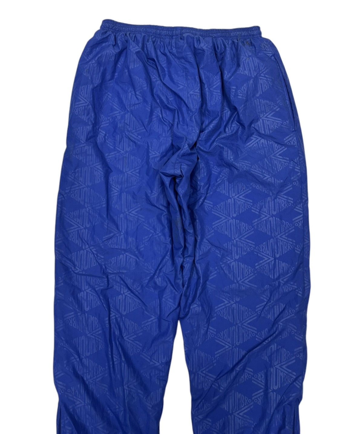 Umbro RARE‼️UMBRO VINTAGE BLUE JOGGER PANTS OVERPRINTED Size US 32 / EU 48 - 4 Thumbnail