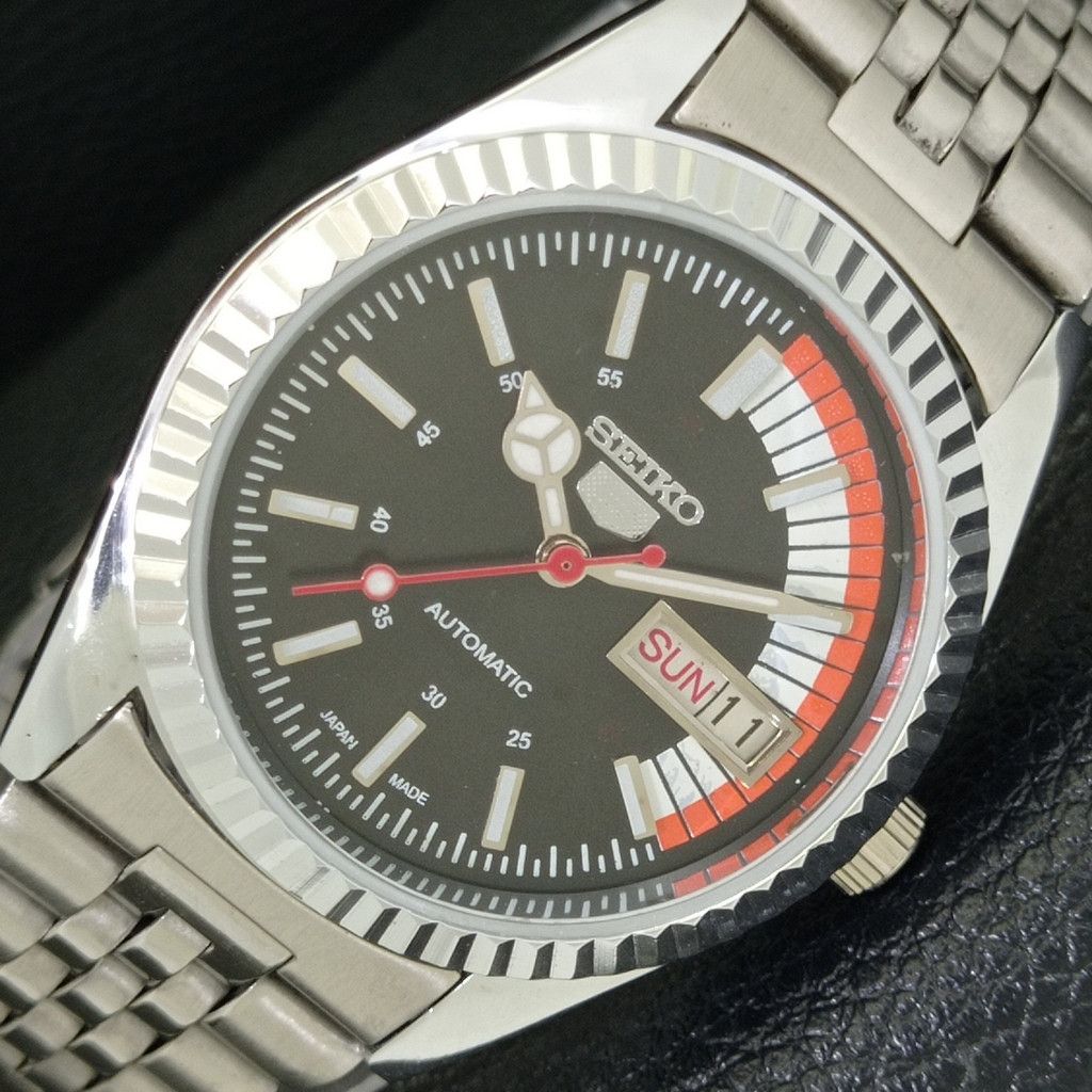 Seiko REFURBISHED VINTAGE SEIKO 5 AUTO JAPAN MENS WATCH a440719 Size 38 - 1 Thumbnail