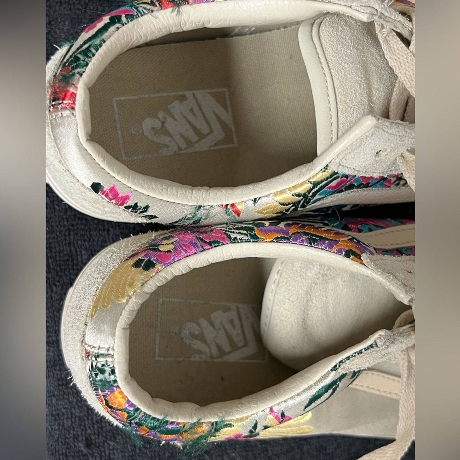 Vans Vans Old Skool Festival Satin Floral Suede Leather Sneaker Size US 8.5 / IT 38.5 - 9 Thumbnail
