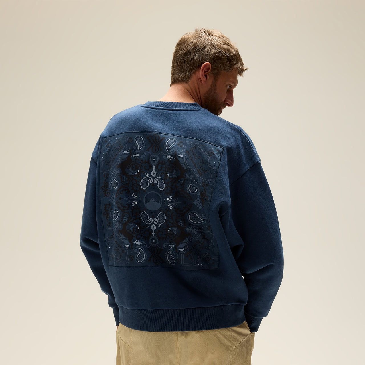 Columbia × Kith PAiSLEY iNDiGO South2 West8 Bandana Nelson Crewneck Sway Size US XL / EU 56 / 4 - 7 Thumbnail