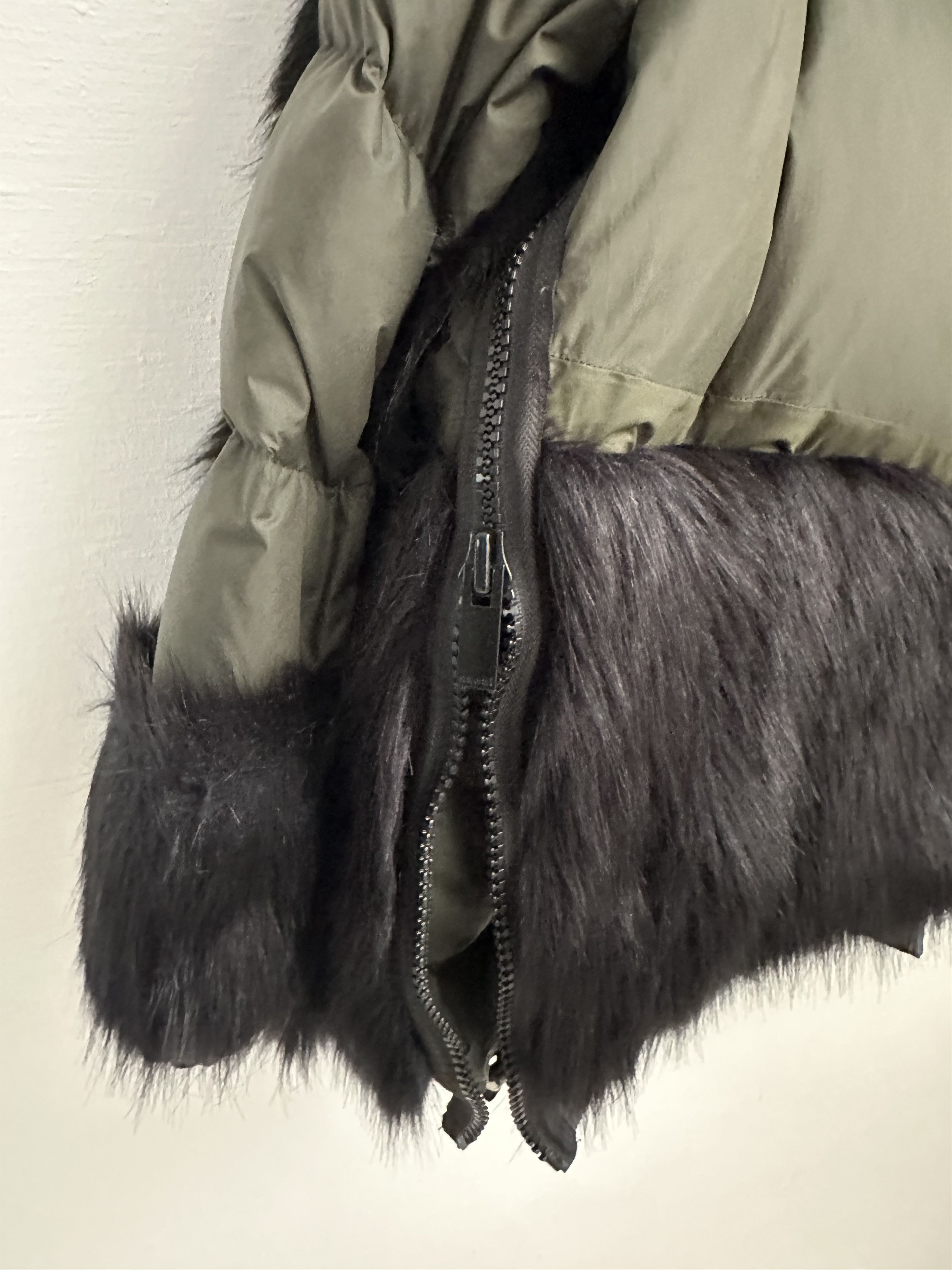 Nike × Sacai Sacai x Nike Seqouia Puffer Jacket, L Size L / US 10 / IT 46 - 12 Thumbnail