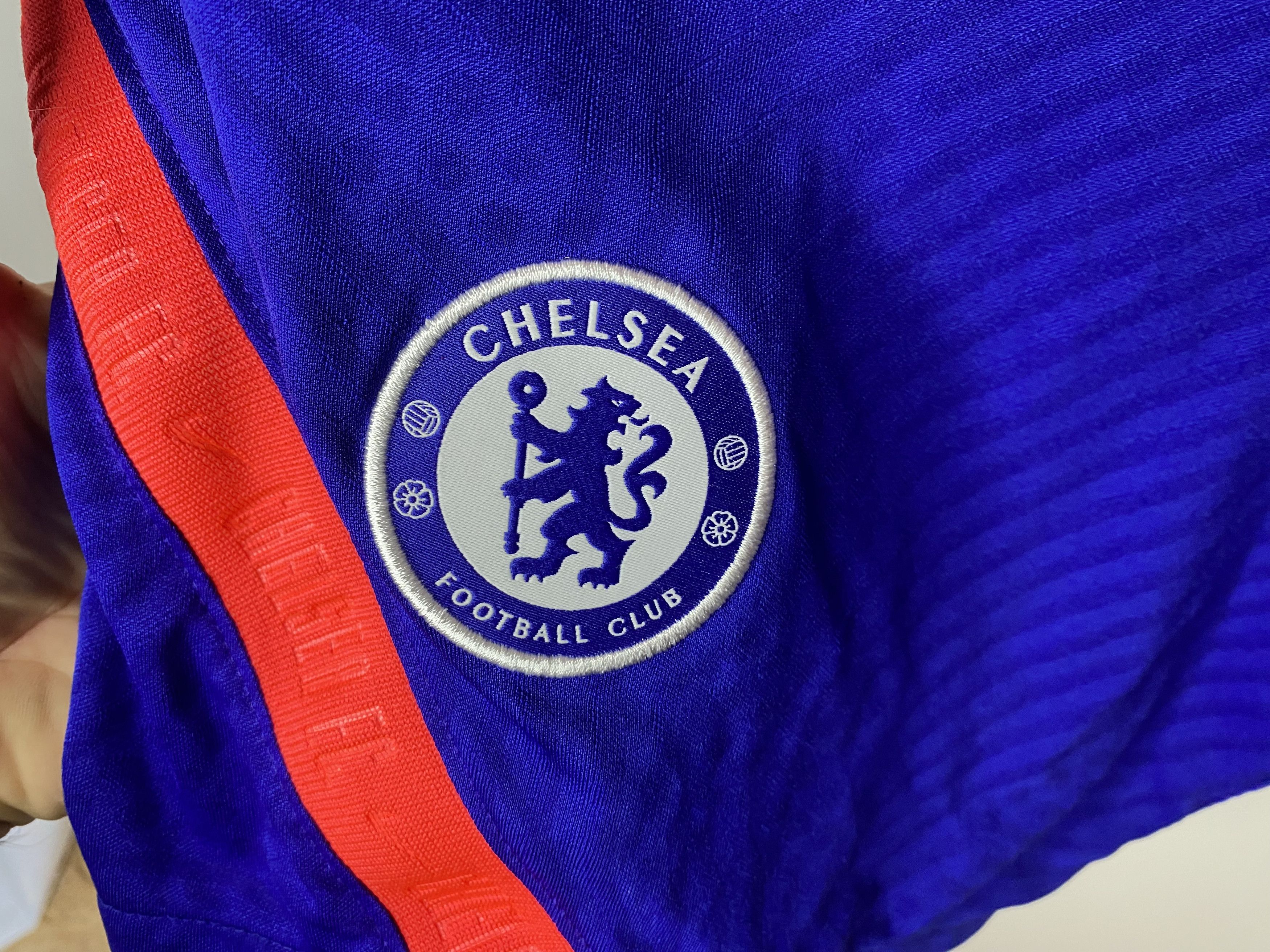 Nike CHELSEA 2020 2021 TRAINING FOOTBALL SOCCER SHORTS DRY STRIKE Size US 34 / EU 50 - 3 Thumbnail