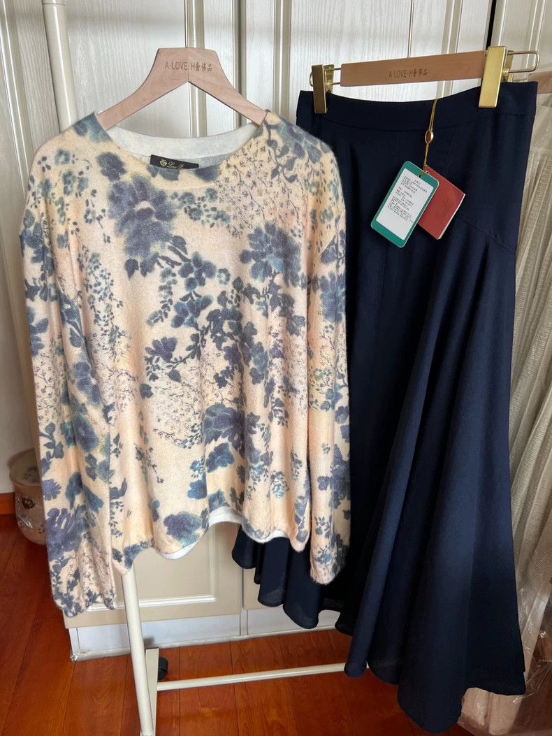 Loro Piana LORO PIANA Cashmere ink dyed floral sweater Size M / US 6-8 / IT 42-44 - 4 Thumbnail