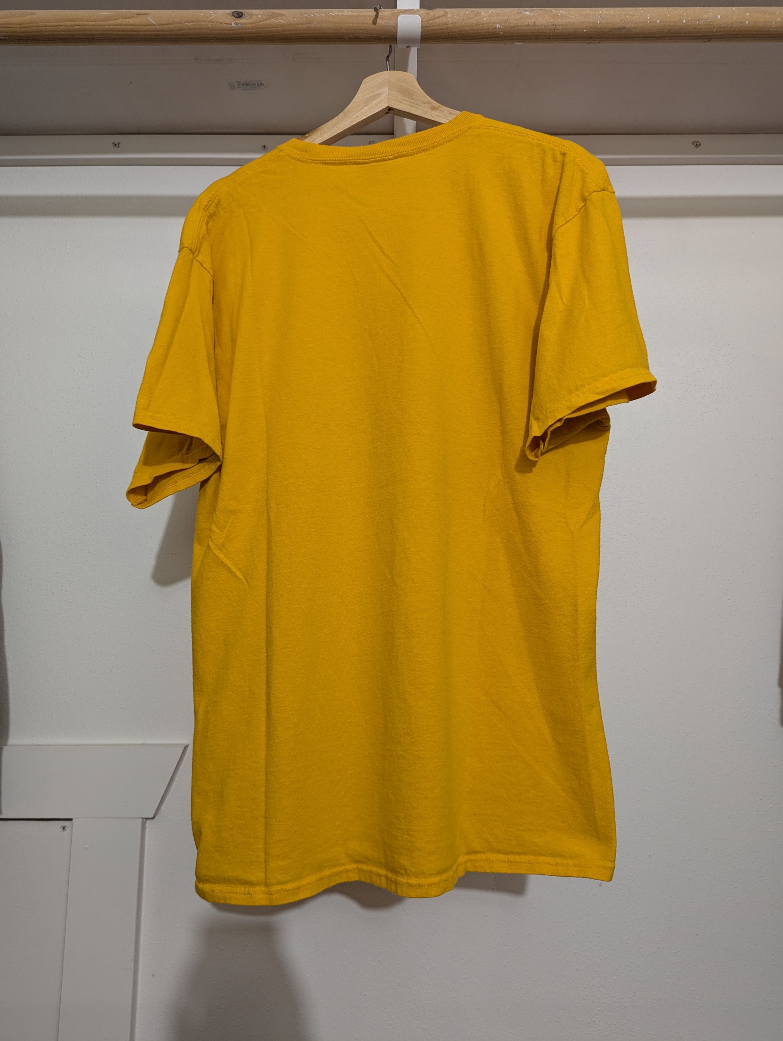 Noah NOAH yellow rose embroidered tee Size US L / EU 52-54 / 3 - 3 Thumbnail
