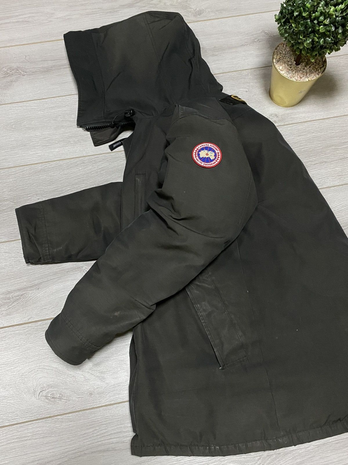 Canada Goose Canada Goose chateau down zip puffer jacket parka Size US M / EU 48-50 / 2 - 15 Thumbnail
