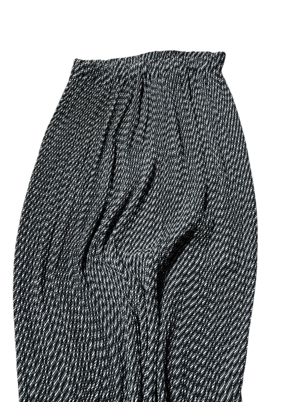 Issey Miyake Issey Miyake Pleats Please Midi Skirts Size 30" / US 8 / IT 44 - 4 Thumbnail