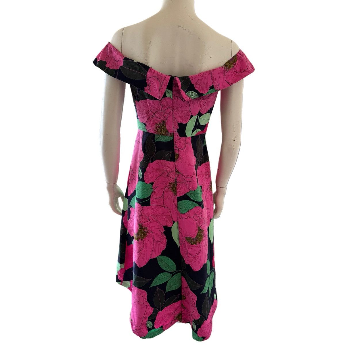 Other NY & Company off cold shoulder hi low train floral dress Size M / US 6-8 / IT 42-44 - 5 Thumbnail