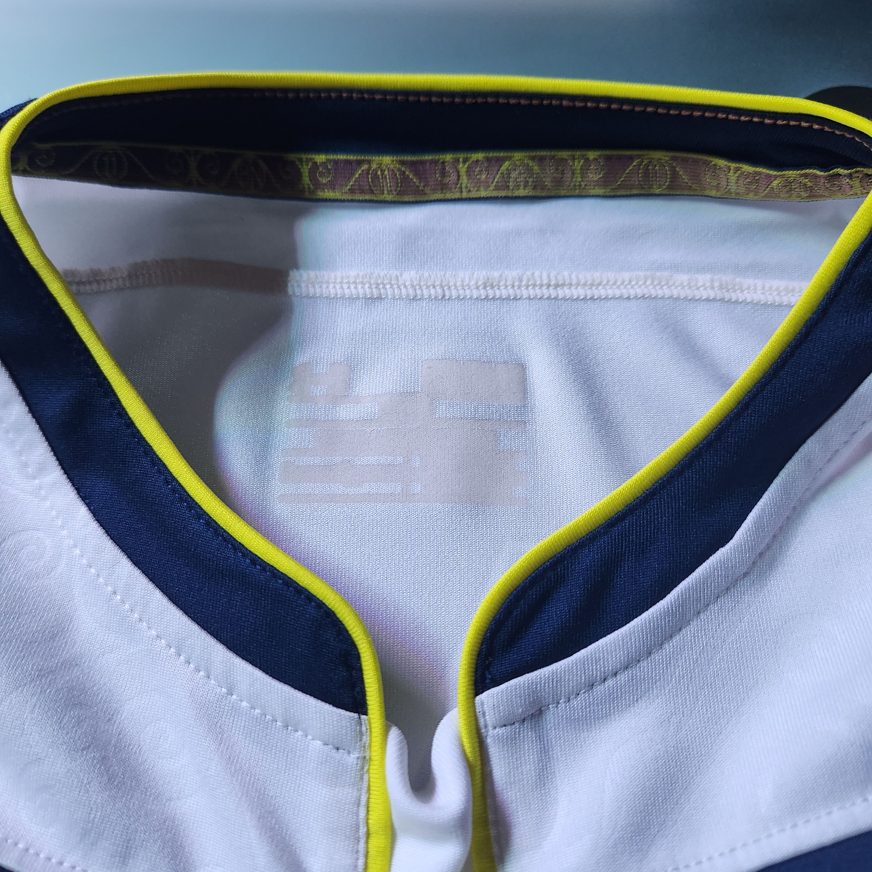 Under Armour Authentic Tottenham Hotspur Spurs KANE 2014-2015 Home Jersey Size US M / EU 48-50 / 2 - 12 Thumbnail