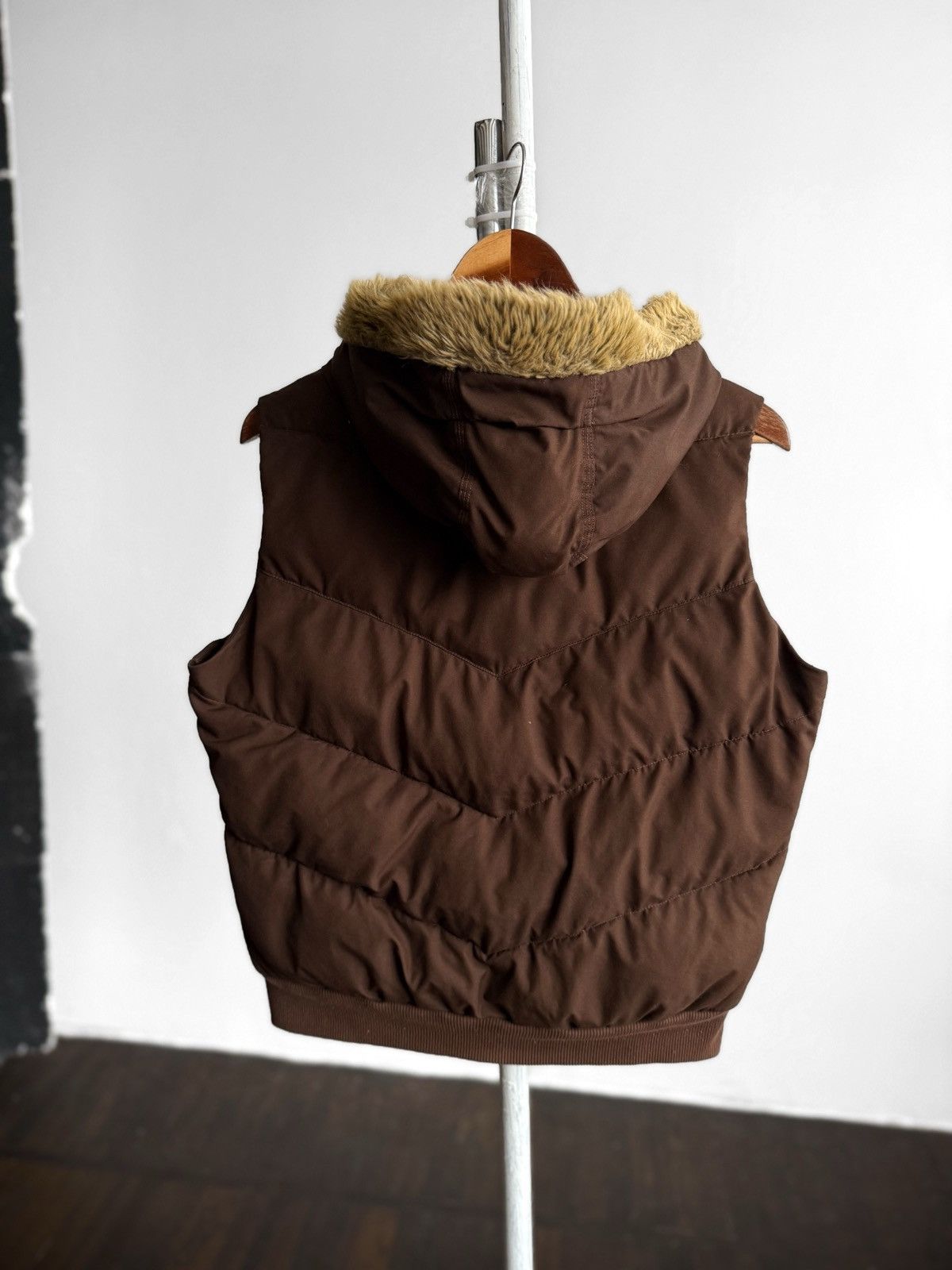 Adidas Adidas x Missy Elliott Vintage Womens Puffer Vest Brown Fur Size M / US 6-8 / IT 42-44 - 2 Thumbnail
