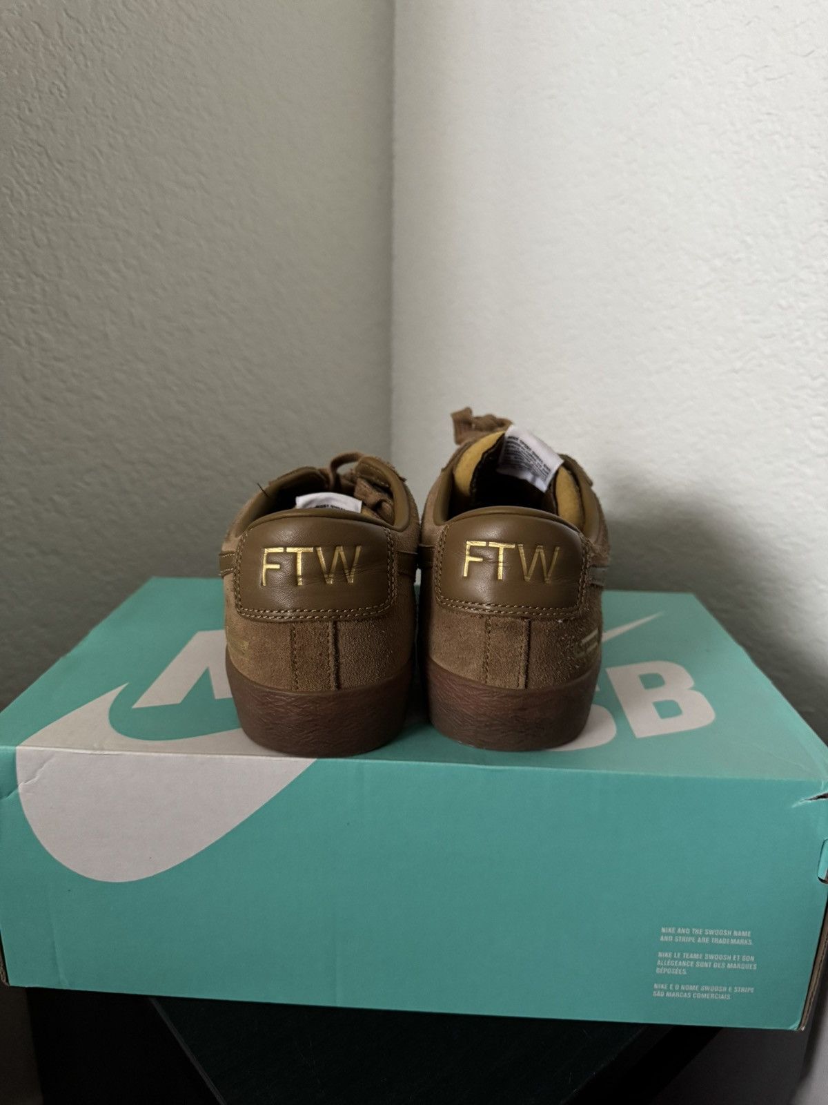 Nike × Supreme Nike Supreme Blazer Low GT Size US 10.5 / EU 43-44 - 3 Thumbnail