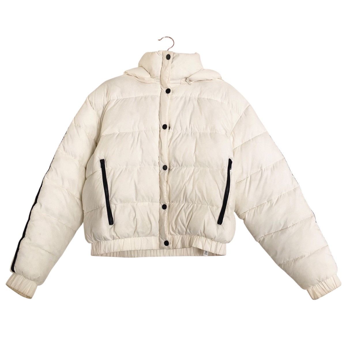 Alo Yoga Alo Yoga Aspen Love Puffer Jacket Ivory S Size S / US 4 / IT 40 - 1 Thumbnail