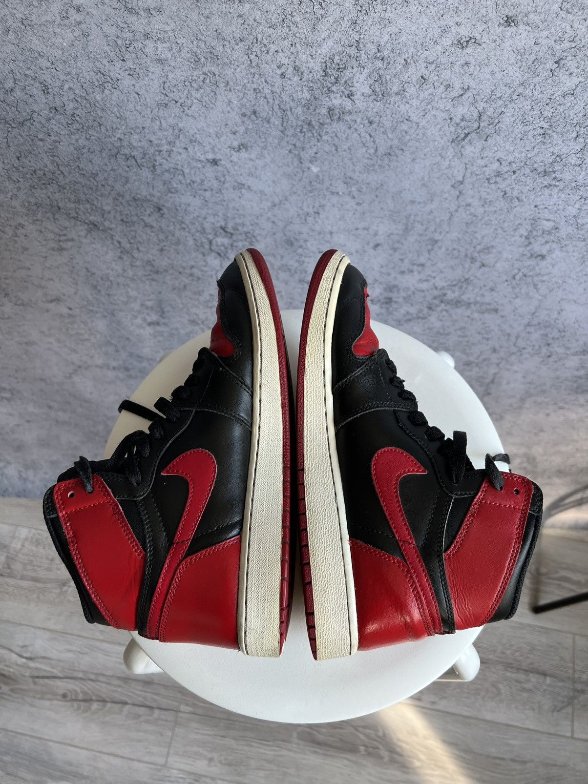 Nike Vintage Nike Air Jordan 1 High Top Sneakers Black and Red Size US 7 / EU 40 - 10 Thumbnail