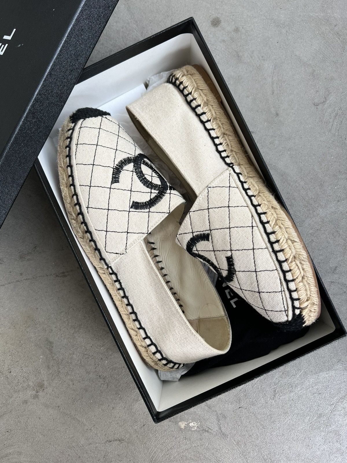 Chanel Chanel Espadrilles Sandals Size US 9 / IT 39 - 2 Thumbnail