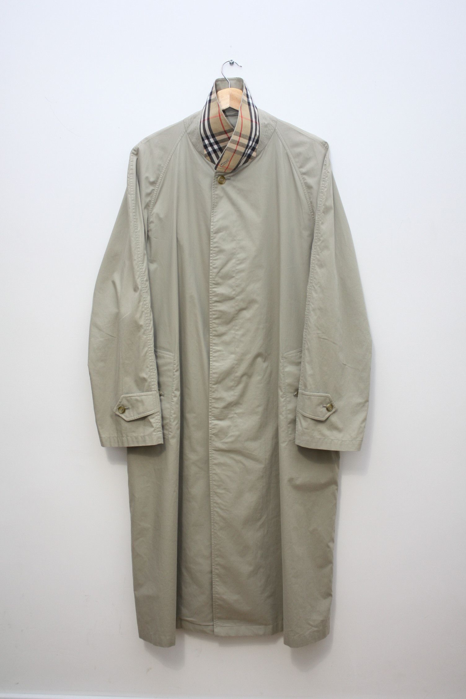 image of Burberry's Beige Vintage Nova Check Trench Coat Men's 50 in Beige/Nova Check (Size Medium)