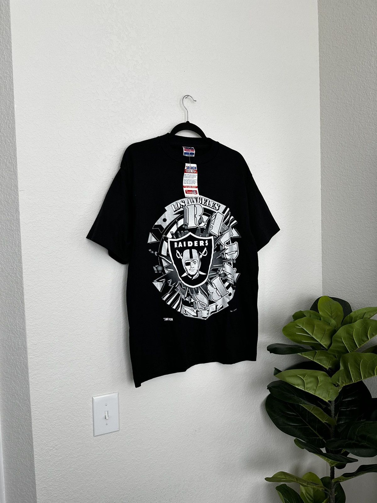 NFL Vintage 90s Los Angeles Oakland Raiders Tee DSWT RARE Large Size US L / EU 52-54 / 3 - 4 Thumbnail