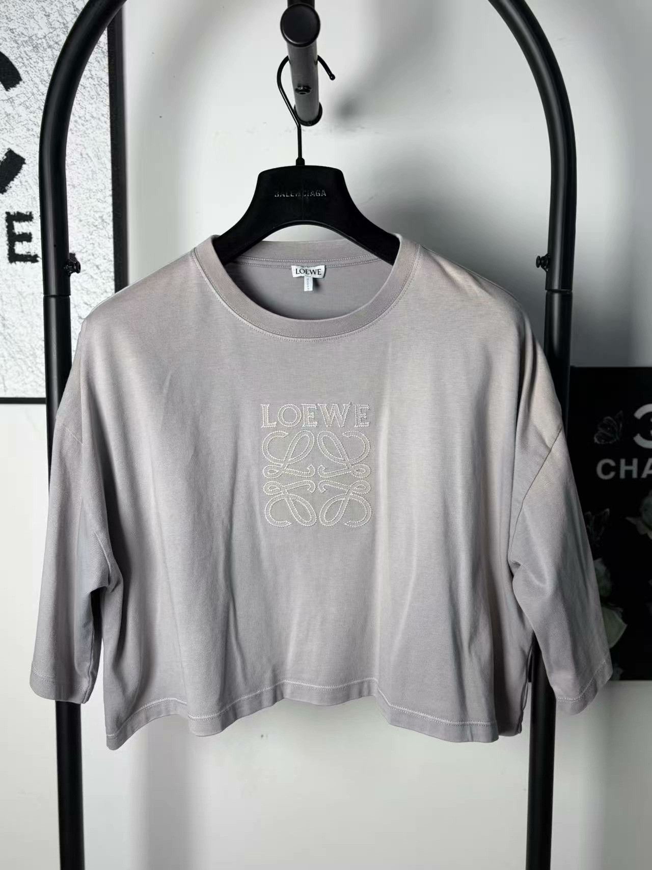 Loewe Loewe Retro Embroidered White T-Shirt S Women Size S / US 4 / IT 40 - 1 Thumbnail