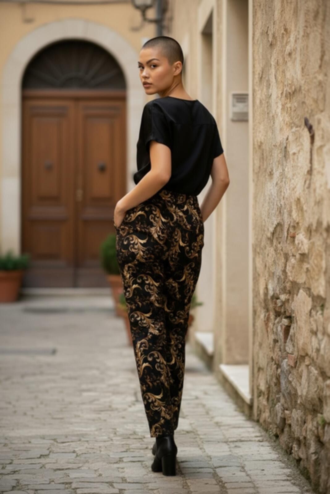 Other TRUTH BY REPUBLIC Black and Gold stretch pants Size 32" / US 10 / IT 46 - 2 Thumbnail