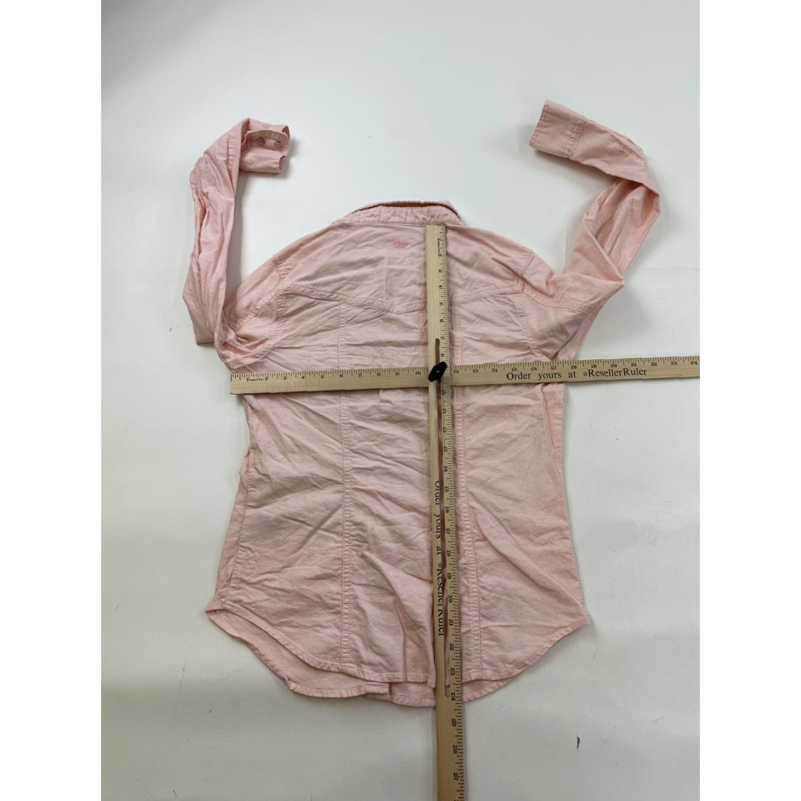 Nike Nike 6.0 Shirt Womens Small Button-Up Pink Skateboard Shirt Womens Small Pink Skateboard Button-Up Nike 6.0 Shirt Size S / US 4 / IT 40 - 3 Thumbnail