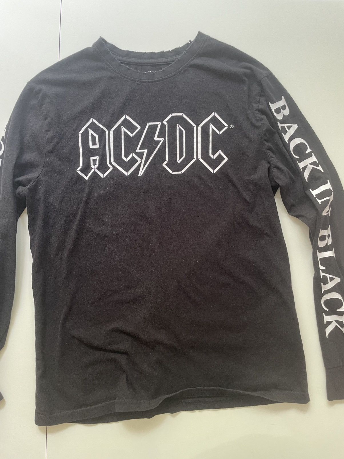 Band Tees × Vintage 💥💥 ACDC Vintage Back in Black Long Sleeve T-Shirt Size US M / EU 48-50 / 2 - 1 Thumbnail