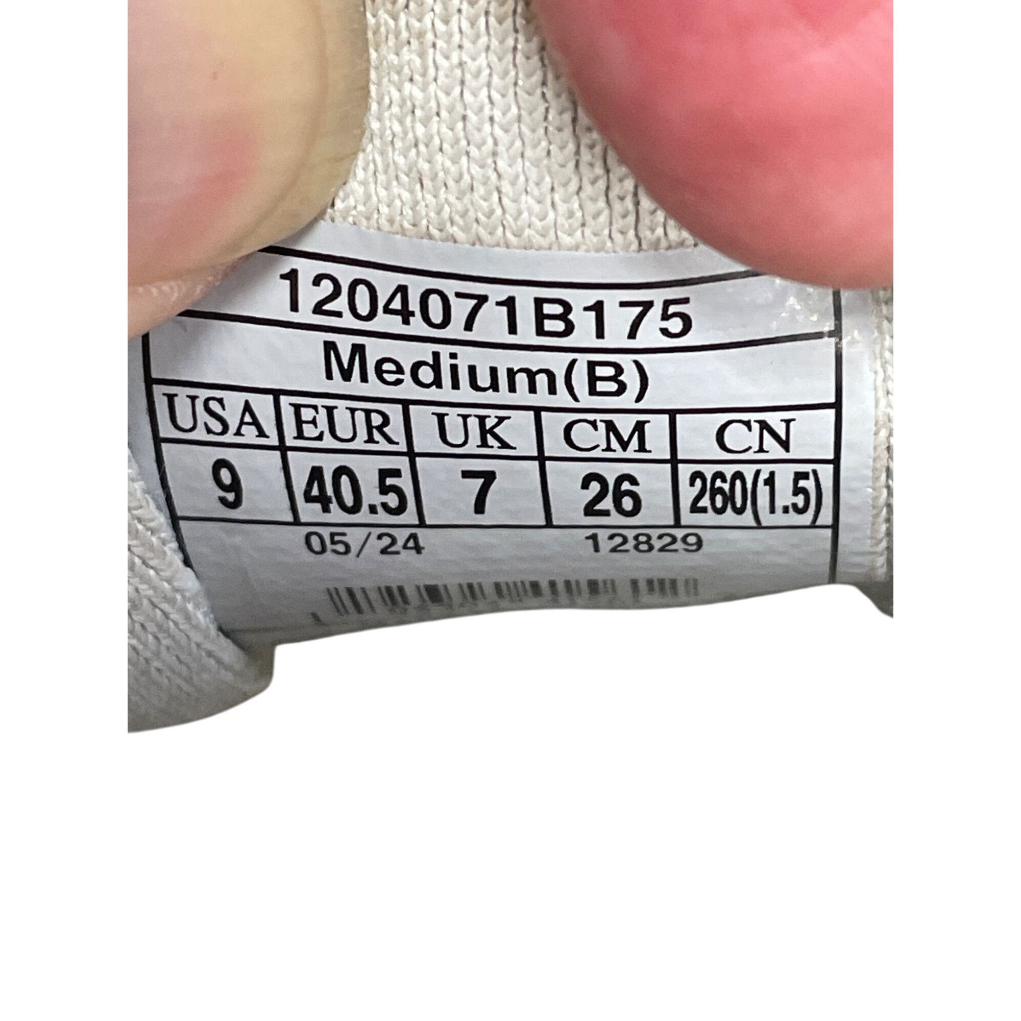 Brooks Brooks Ghost 16 Womens beige pink running Sneakers Size 9B S Size US 9 / IT 39 - 6 Thumbnail