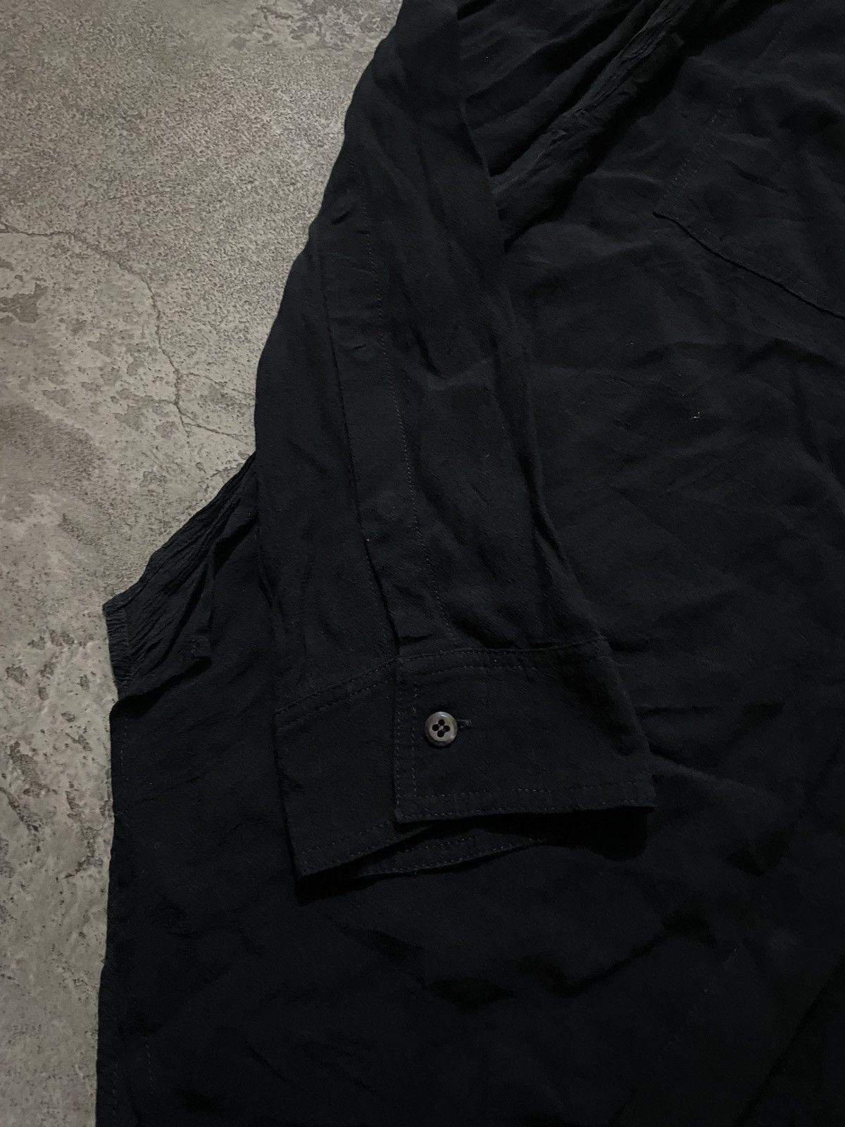 Helmut Lang Helmut Lang big pocket black basic long shirt Size US M / EU 48-50 / 2 - 4 Thumbnail