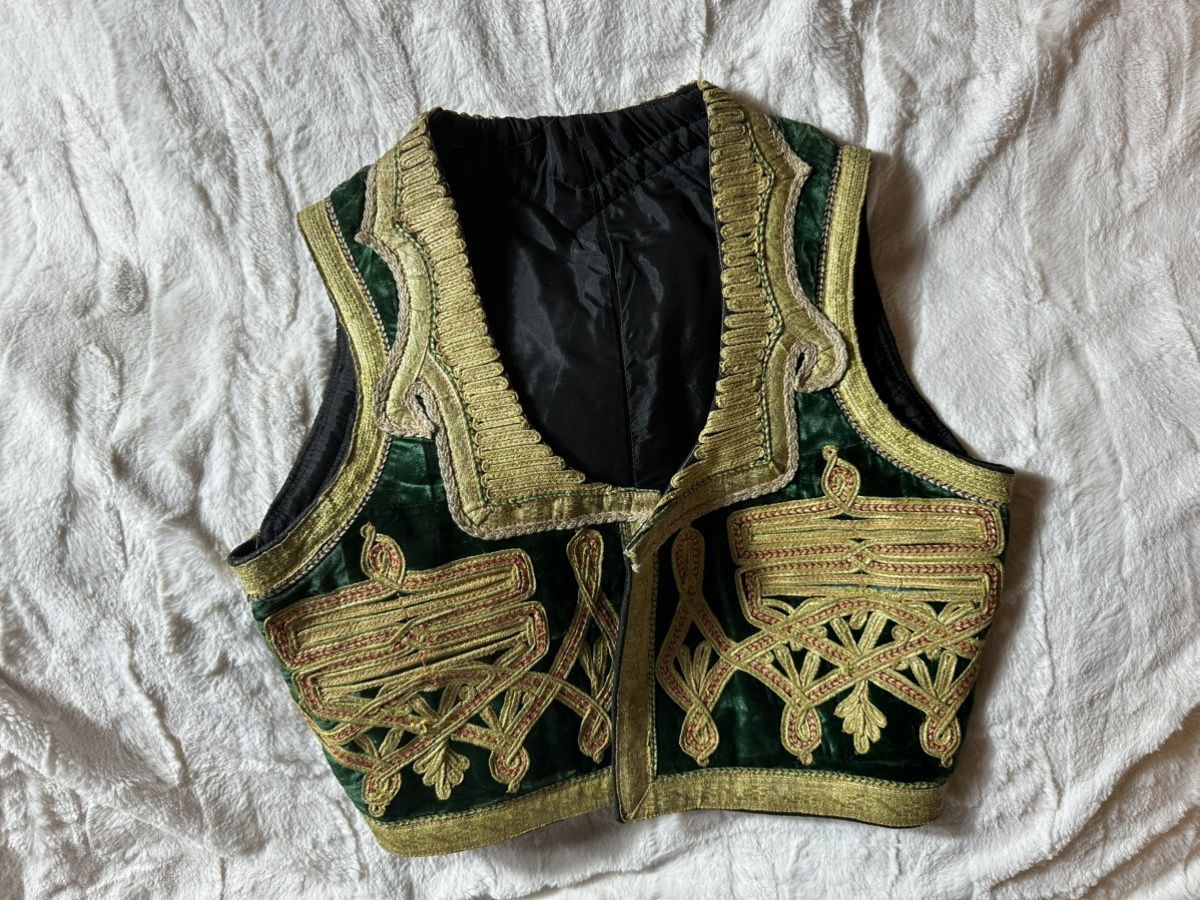 Other Antique Ottoman Emerald Green Velvet Vest – Gold Embroidery Size US S / EU 44-46 / 1 - 1 Thumbnail