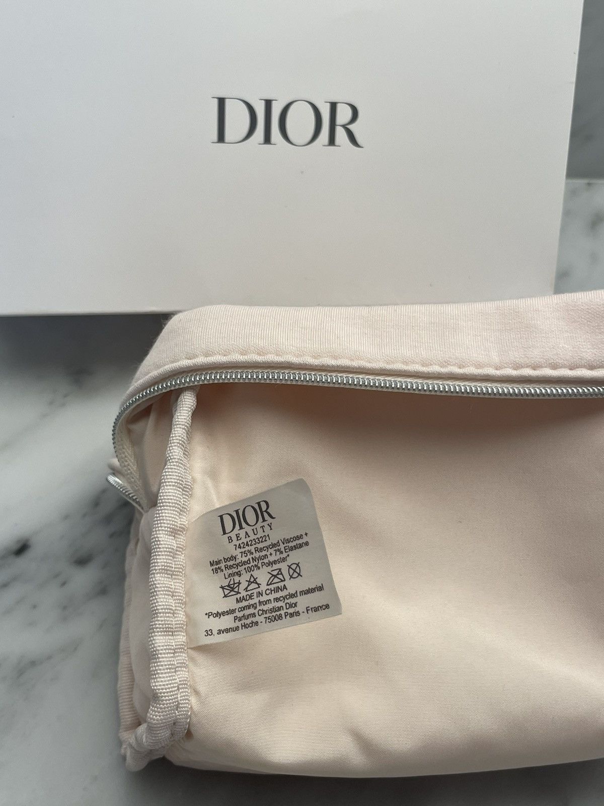 Dior Soft Dior cosmetic bag pouch with logo and original box Size ONE SIZE - 5 Thumbnail