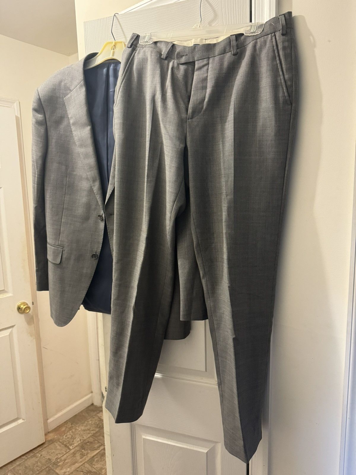 Suitsupply SuitSupply Napoli Int Straight Slim Cut 2 piece suit Size 46S - 1 Thumbnail