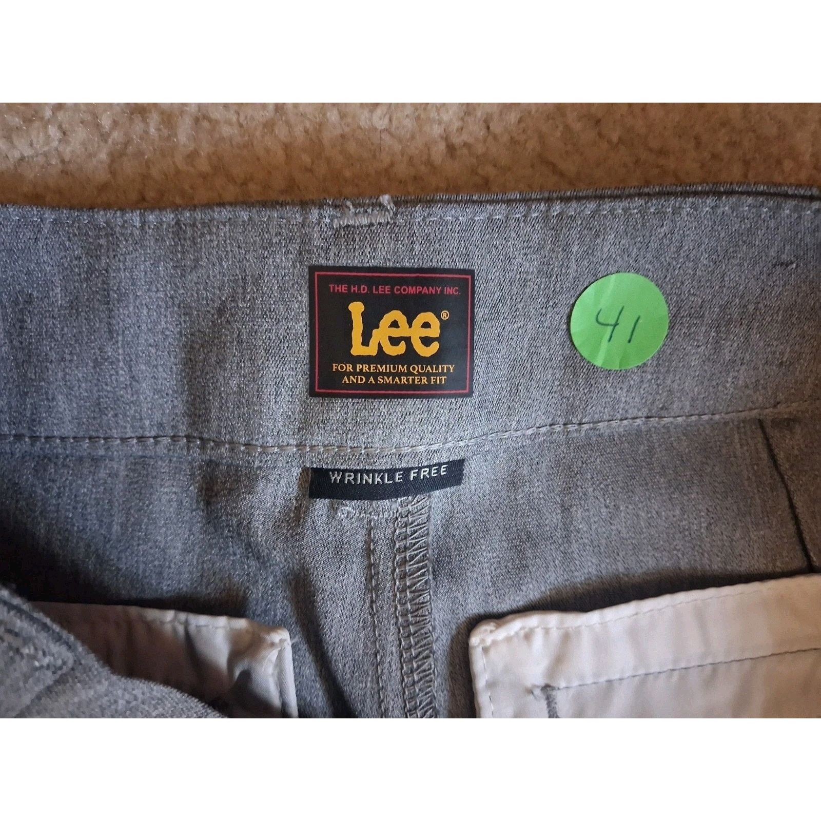 Lee Lee Gray Pants Women Wrinkle Free Size 10 Short Size 32" / US 10 / IT 46 - 3 Thumbnail