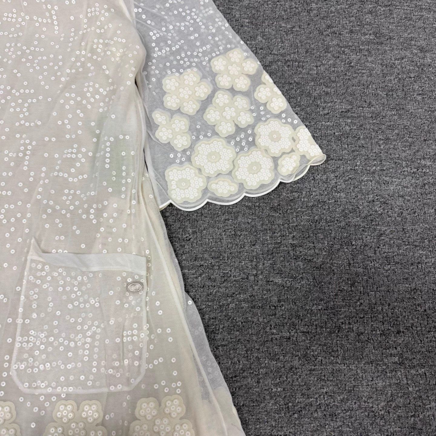 Chanel Chanel white tulle sequin flower dress 34 99 new Size XS / US 0-2 / IT 36-38 - 4 Thumbnail