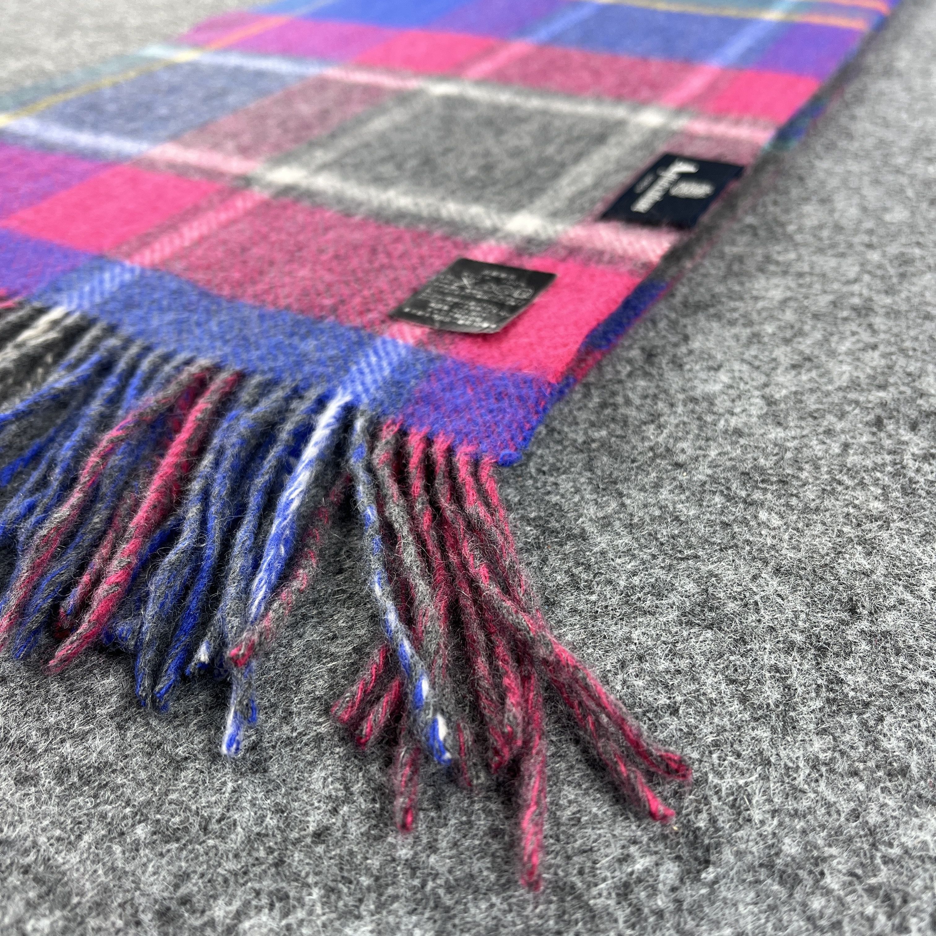 Aquascutum Aquascutum Scarf / Muffler / Neckwear T1276 Size ONE SIZE - 8 Thumbnail