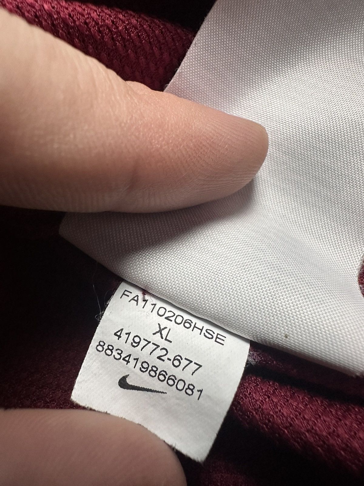 Nike × Vintage Vintage Nike Aston villa soccer jersey size XL red Size US XL / EU 56 / 4 - 7 Thumbnail