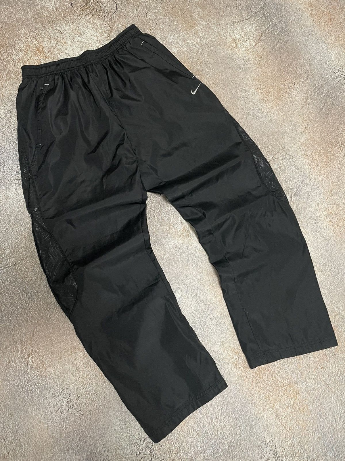 Nike Vintage Nike Small Swoosh Nylon Boxy Black Track Pants Size US 30 / EU 46 - 1 Thumbnail
