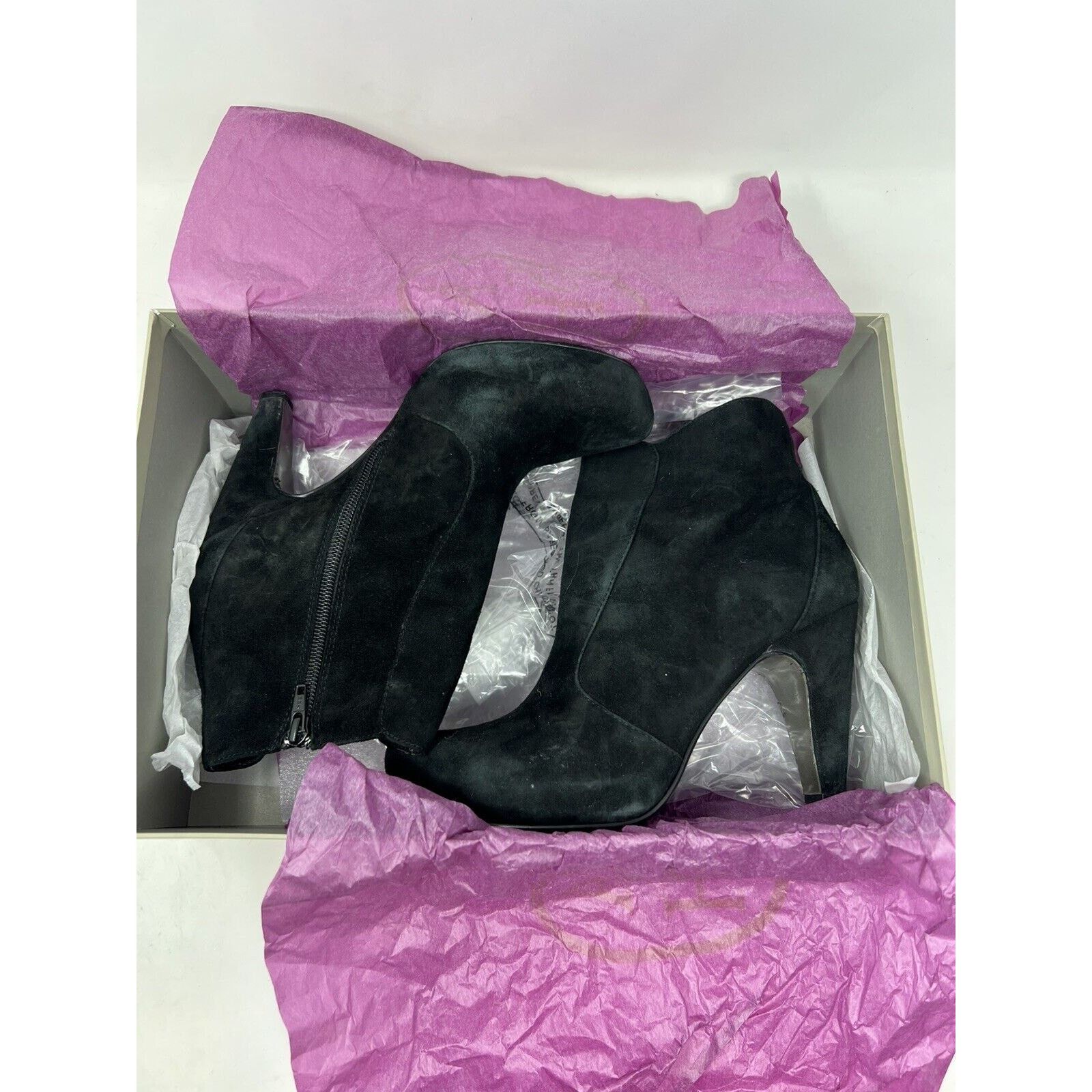 ASH ASH Italia Ankle Kid Suede Tess Boots 49191 EUC Size 39 Size US 8.5 / IT 38.5 - 1 Thumbnail