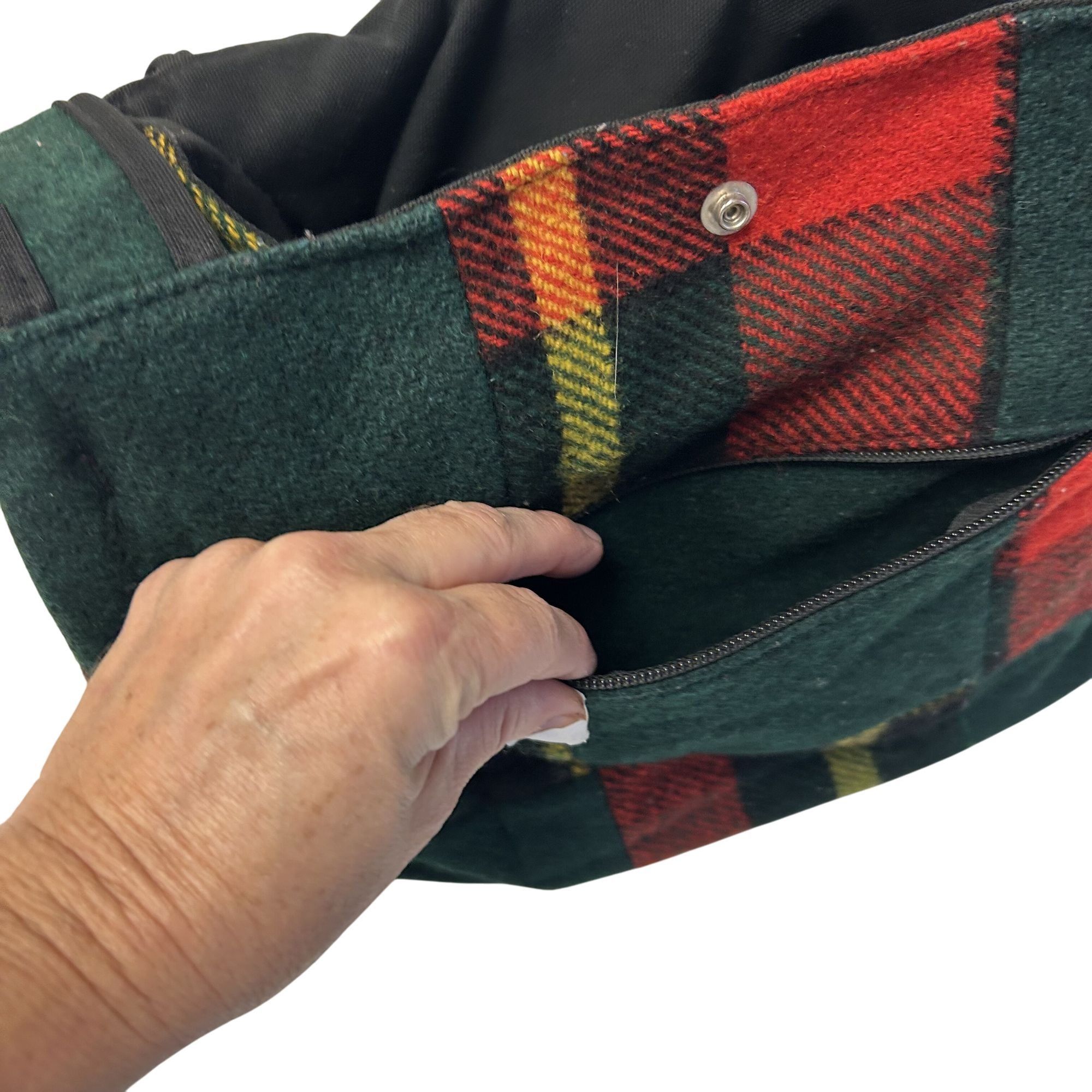 Other Vtg Johnson Woolen Mills Green Red Plaid TARTAN Purse Size ONE SIZE - 9 Thumbnail