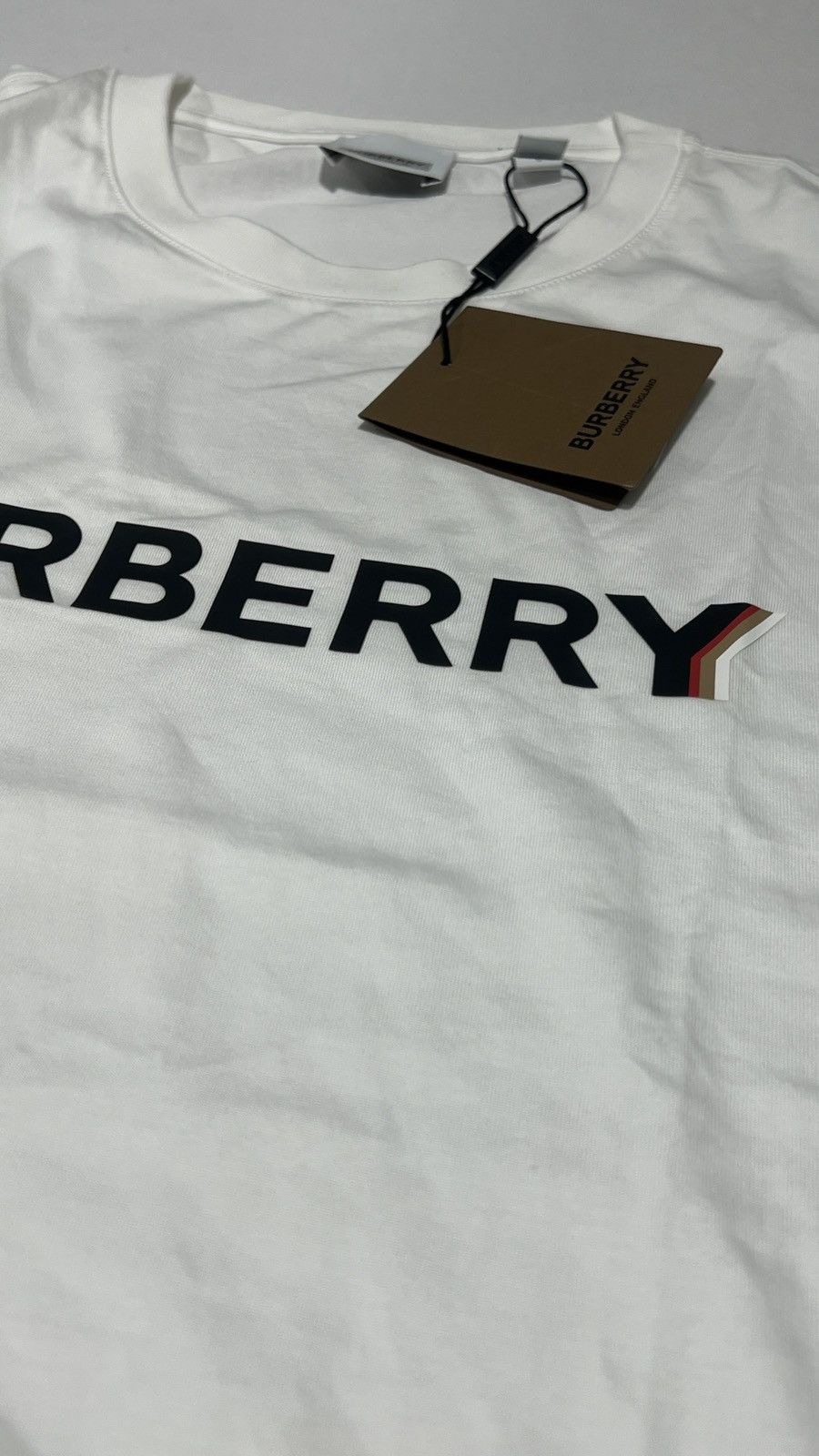 Burberry Burberry Classic Front Logo White Tee Size US L / EU 52-54 / 3 - 9 Thumbnail