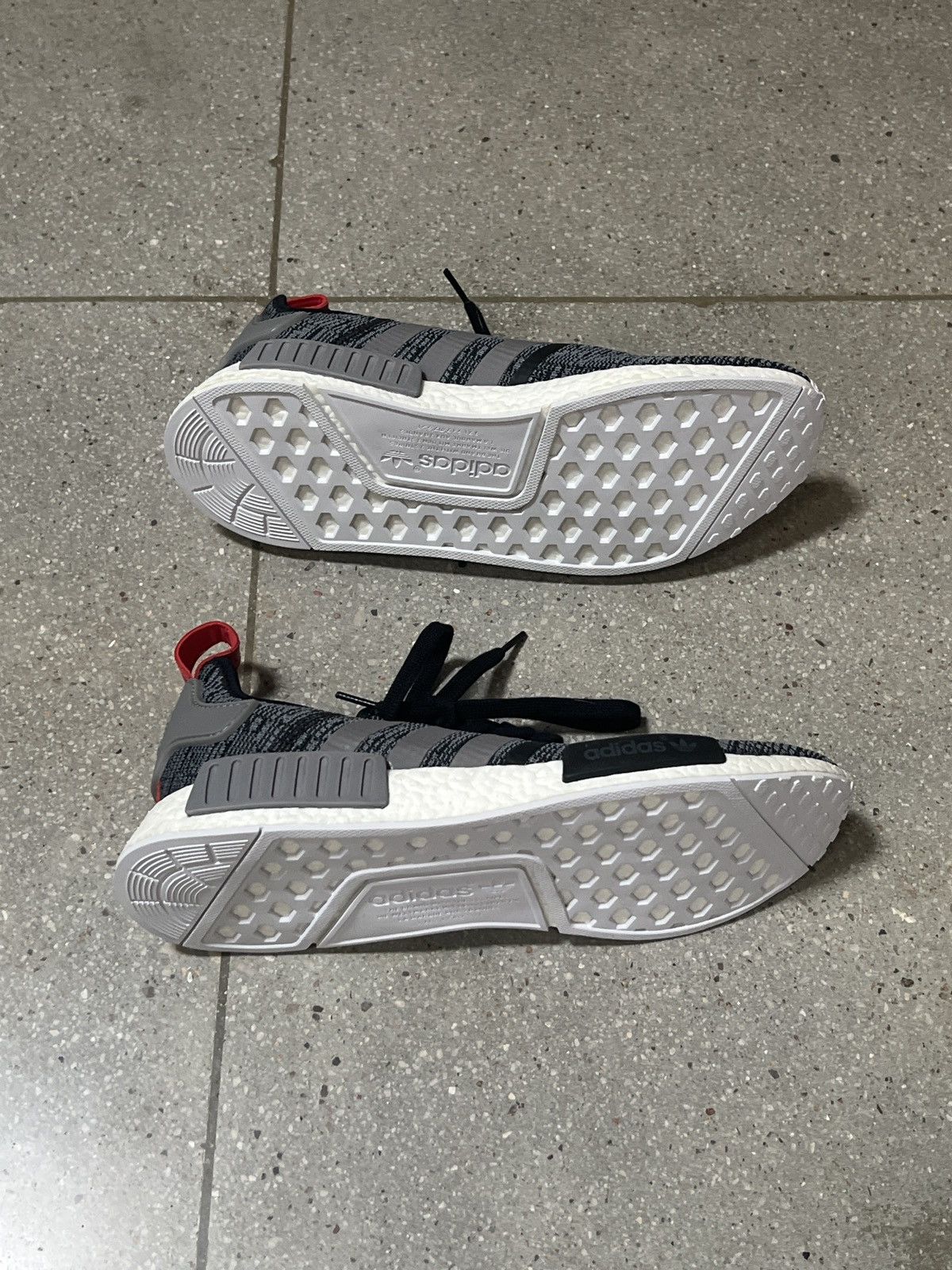 Adidas New in box Adidas NMD_R1 glitch camo deadstock never worn Size US 12 / EU 45 - 2 Thumbnail